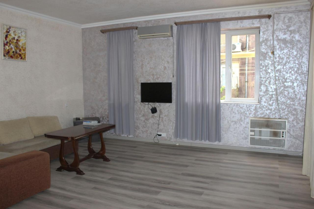 יירבאן Holiday Home On Aygestan 11 חדר תמונה