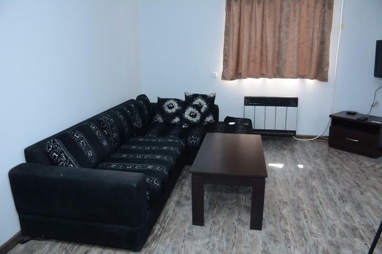 יירבאן Holiday Home On Aygestan 11 מראה חיצוני תמונה