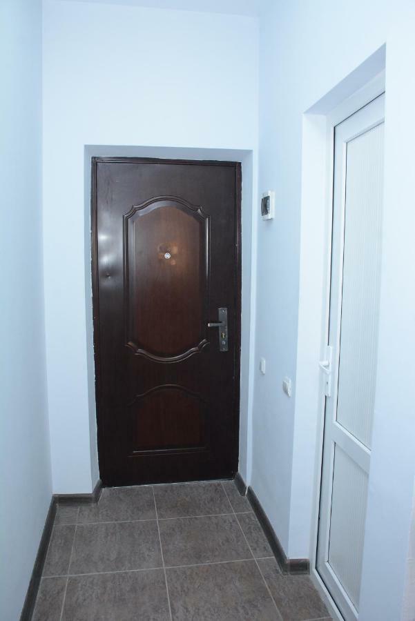 יירבאן Holiday Home On Aygestan 11 מראה חיצוני תמונה