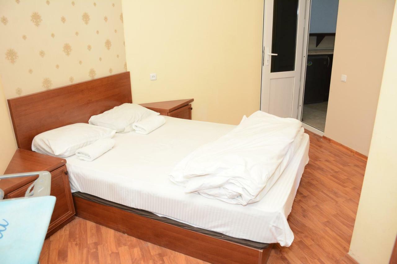 יירבאן Holiday Home On Aygestan 11 מראה חיצוני תמונה