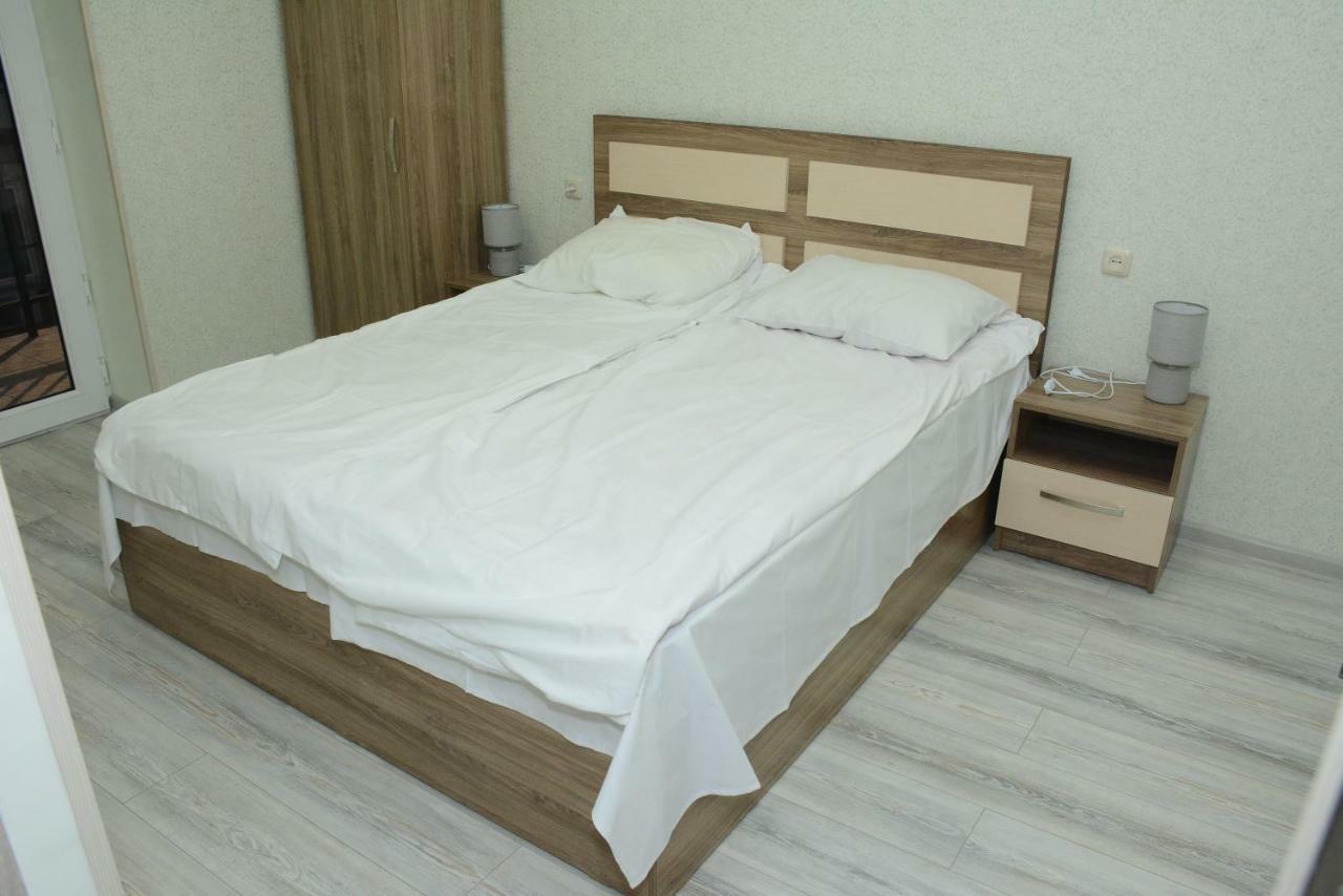 יירבאן Holiday Home On Aygestan 11 מראה חיצוני תמונה